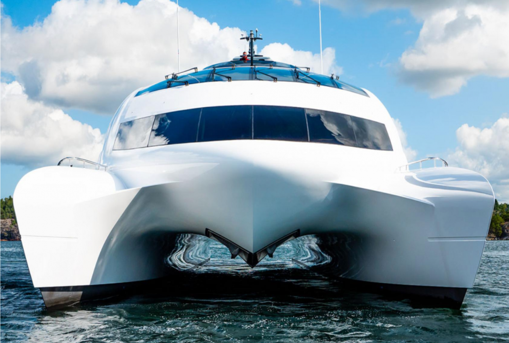 The Largest Tri-Hull in the World - US$100 Million! Trimaran Super Yacht