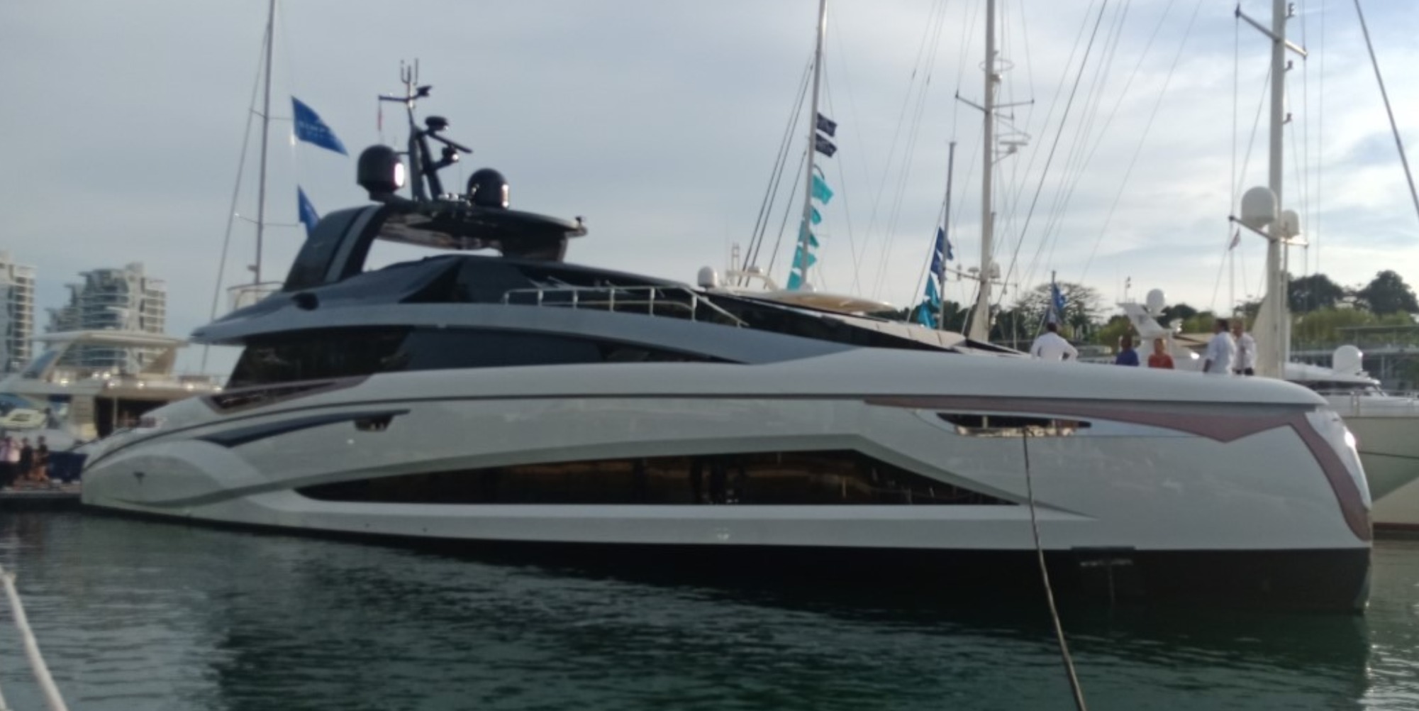 La Vie Superyacht - Tecnomar Evo 120