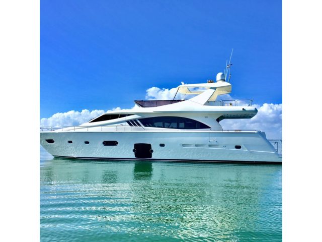 Yacht Rental Miami RNR